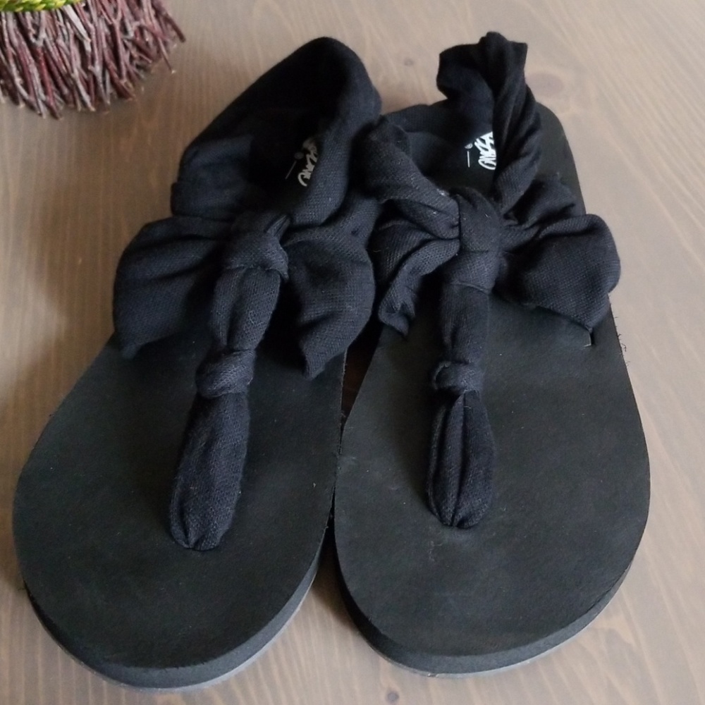 Tashi Sling Flip Flop Thong Sandal